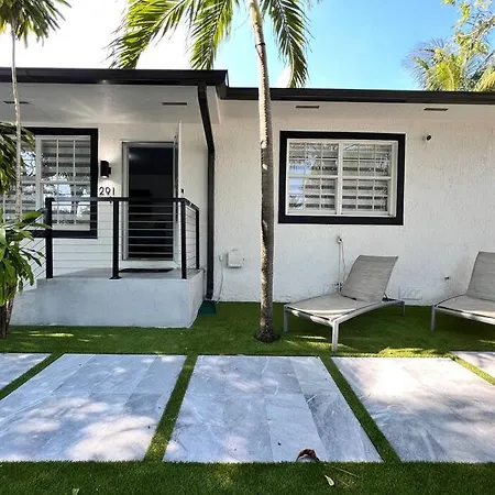 Stylish 3/2 Centrally Located! Miami Exterior photo