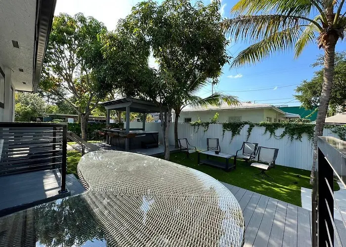 Stylish 3/2 Centrally Located!